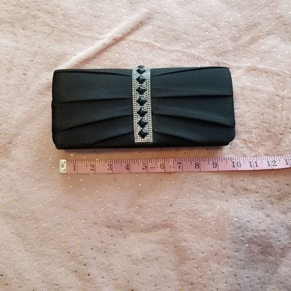 Formal Handbag/Clutch - Picture 5 of 8